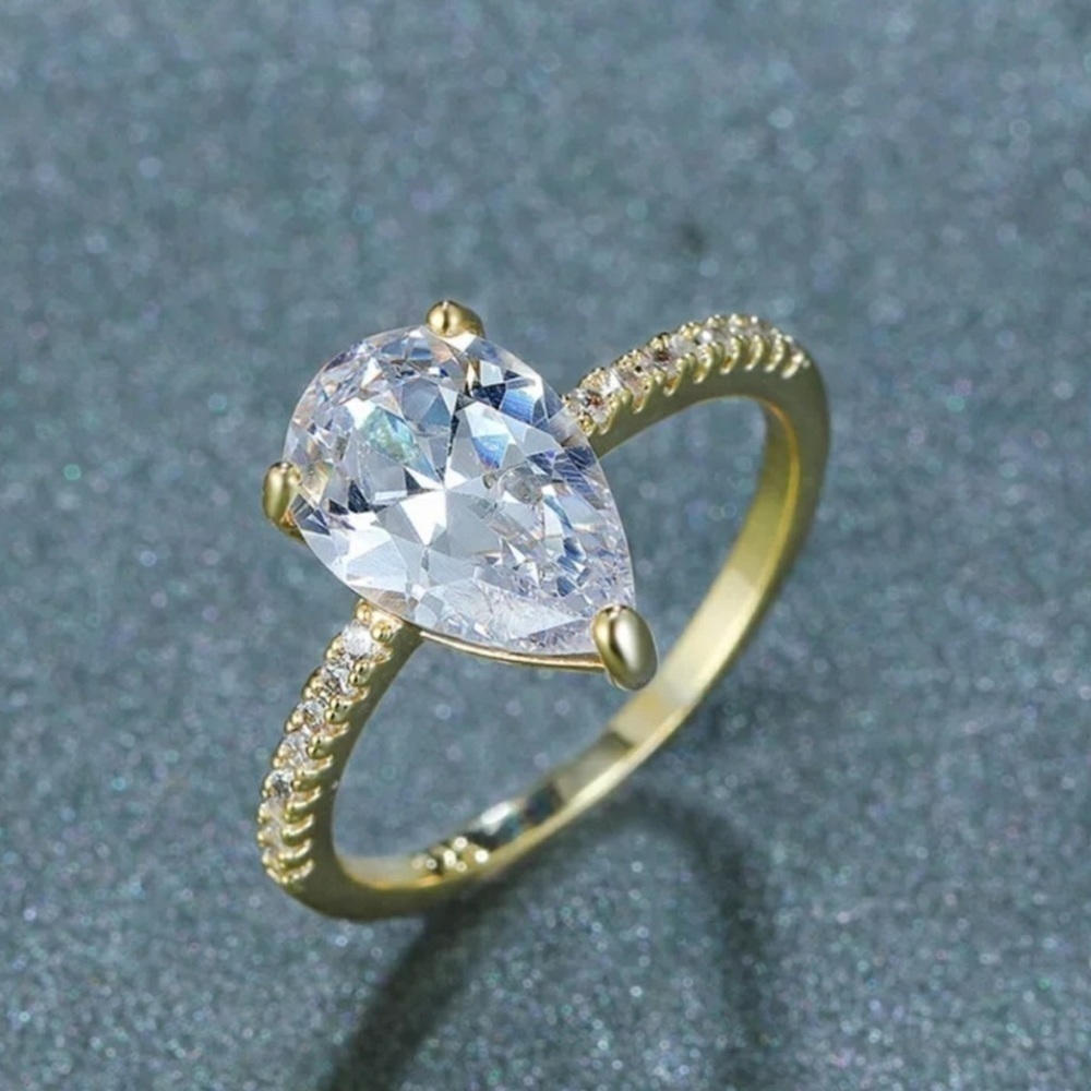 3ct GP Pear Cut Diamond Ring NEW